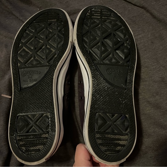 Dark purple/eggplant purple women’s converse - Picture 9 of 10